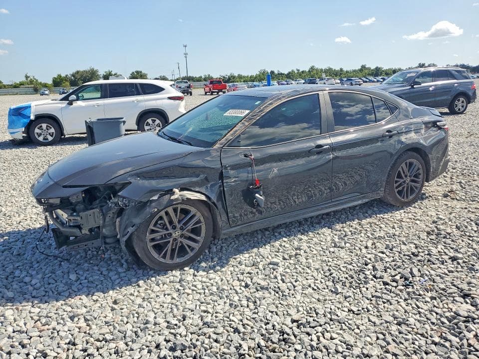 2025 TOYOTA CAMRY SE - 1