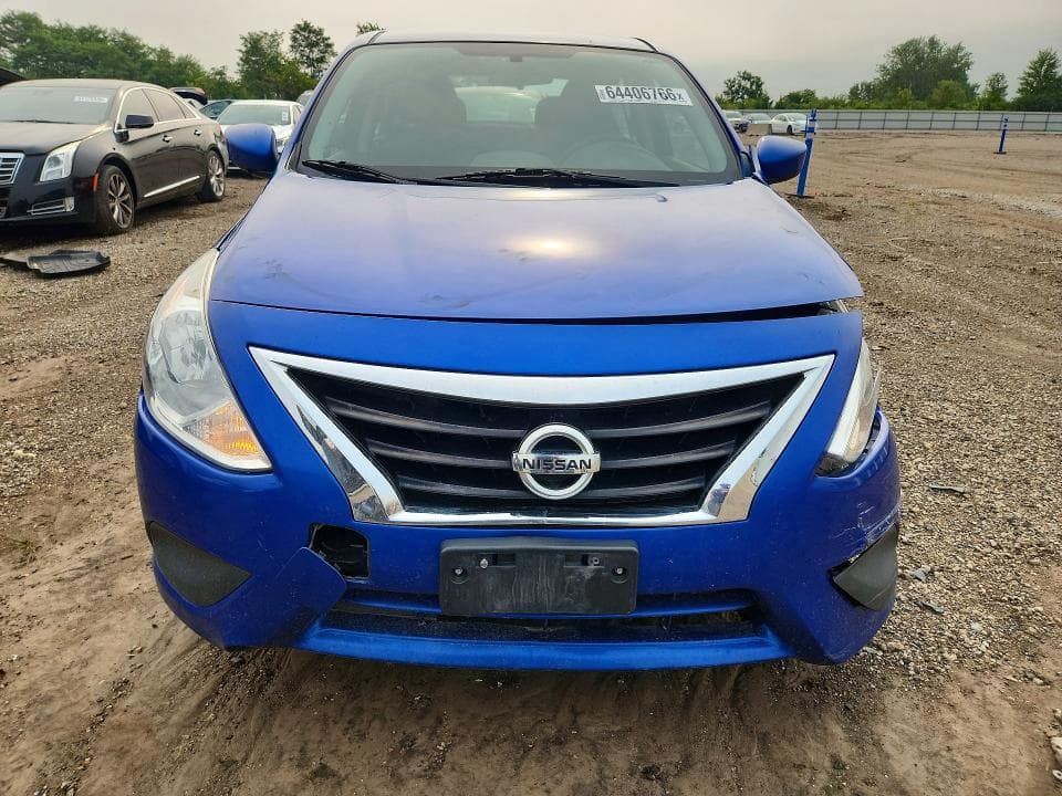 2017 NISSAN VERSA 1.6 SV 5