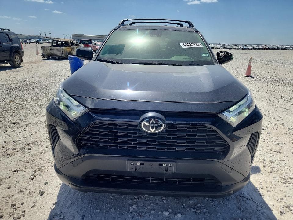 2025 TOYOTA RAV4 LE 5