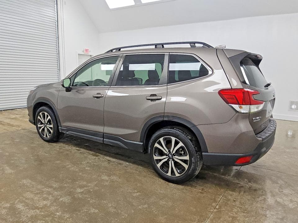 2023 SUBARU FORESTER LIMITED 2