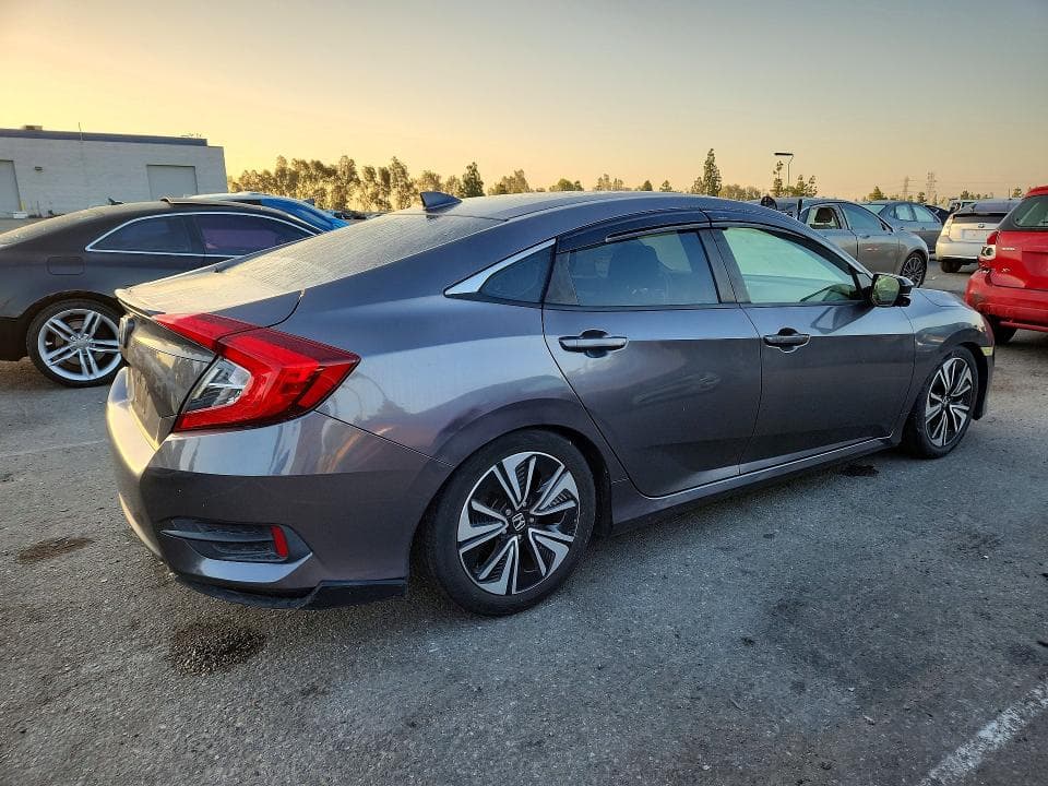 2018 HONDA CIVIC EX 3