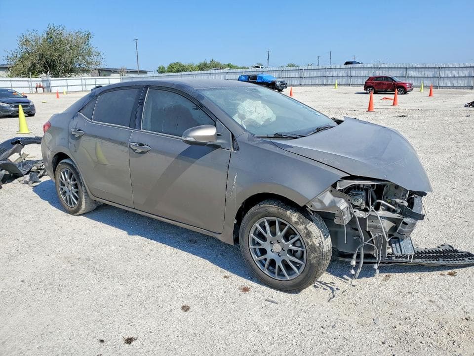 2019 TOYOTA COROLLA SE 4