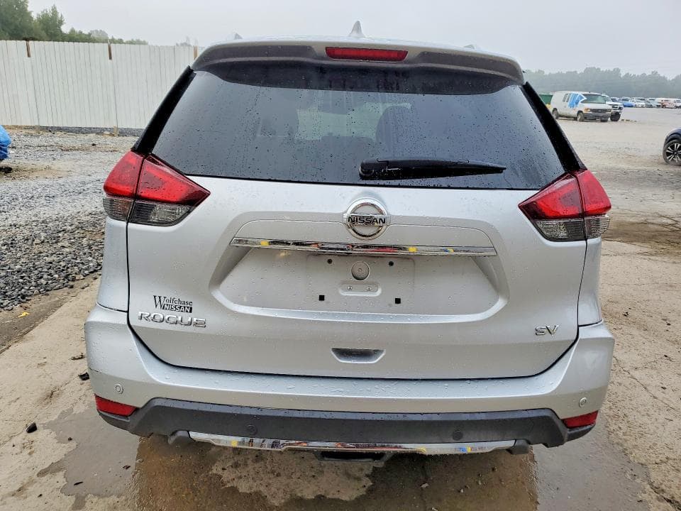 2020 NISSAN ROGUE SV 6