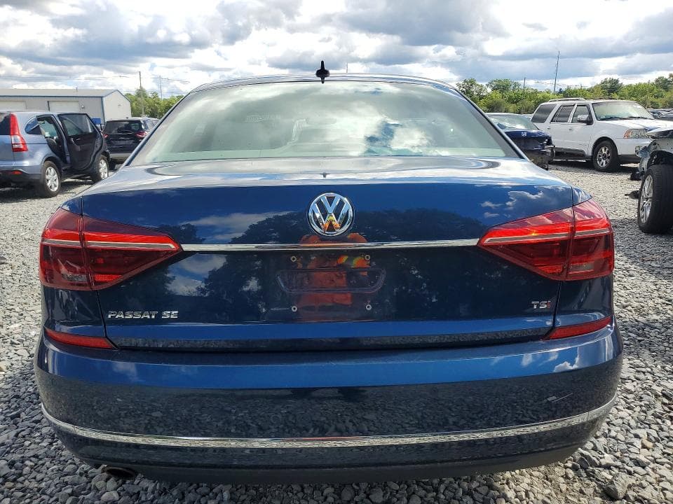 2018 VOLKSWAGEN PASSAT SE 6