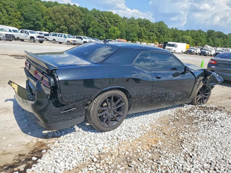 2023 DODGE CHALLENGER R/T 3