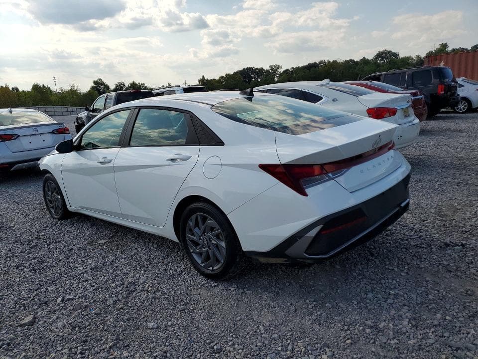 2024 HYUNDAI ELANTRA SEL 2