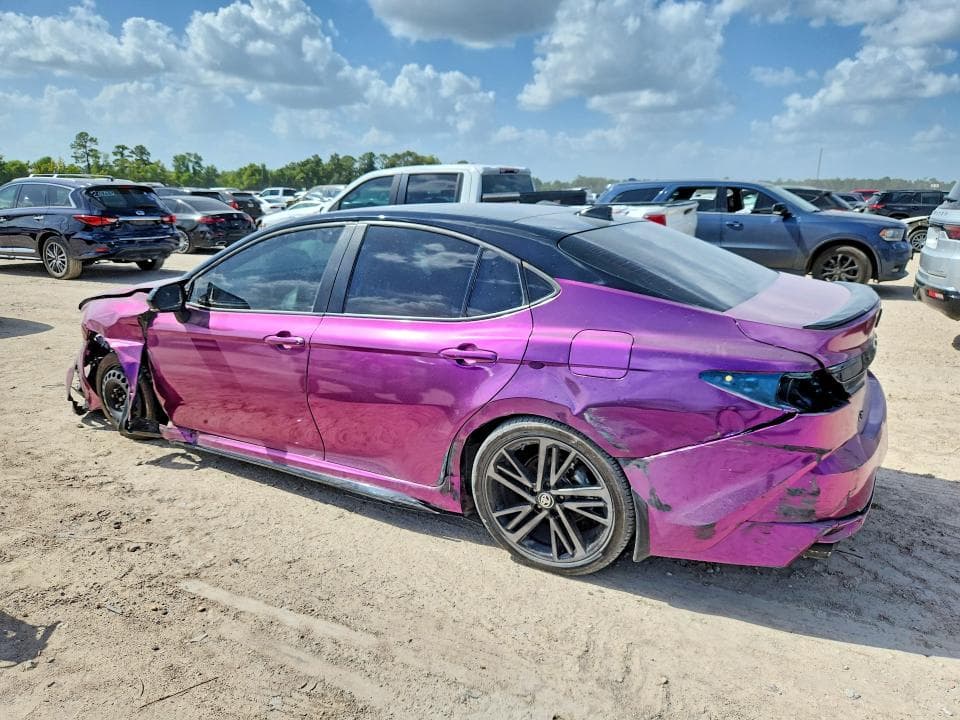 2025 TOYOTA CAMRY XSE 2