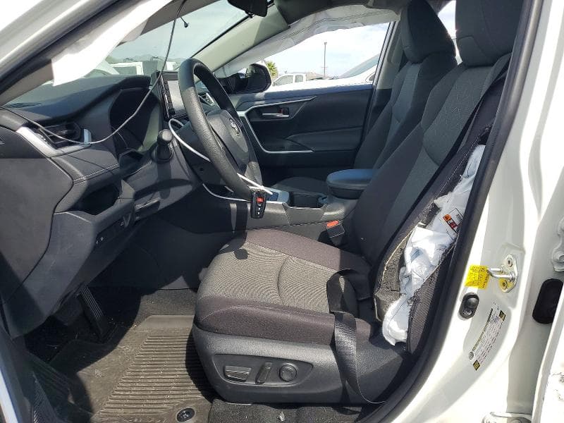 2022 TOYOTA RAV4 XLE 7