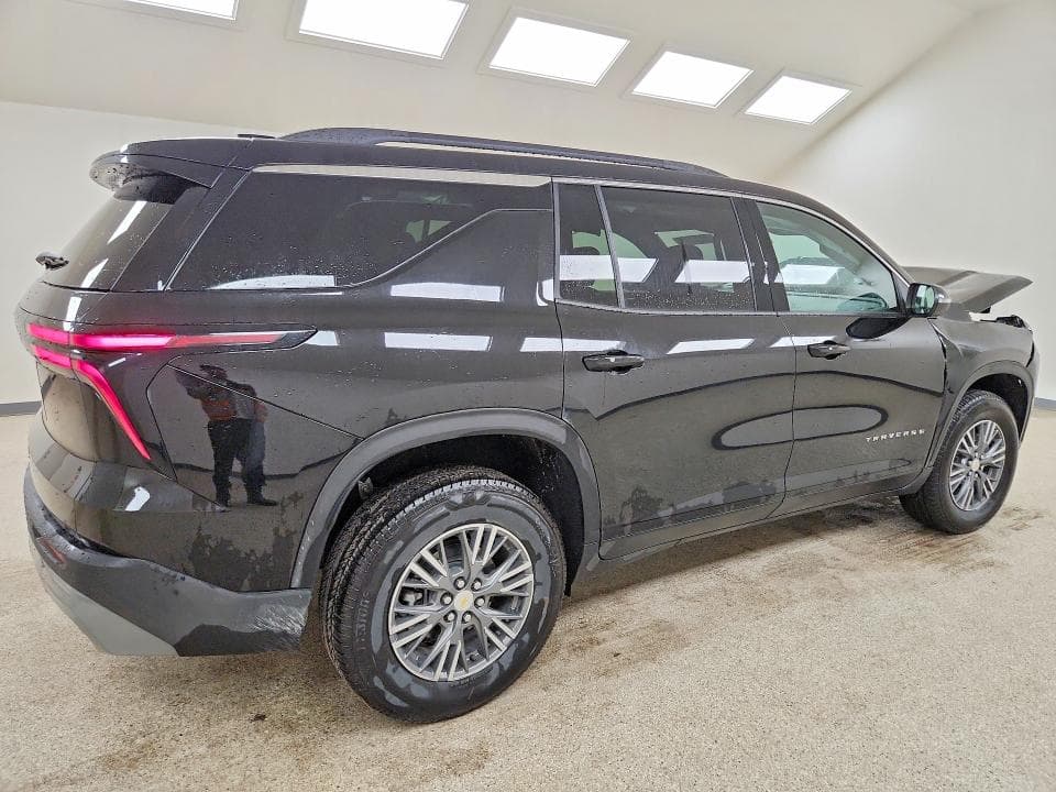 2026 CHEVROLET TRAVERSE LT 3