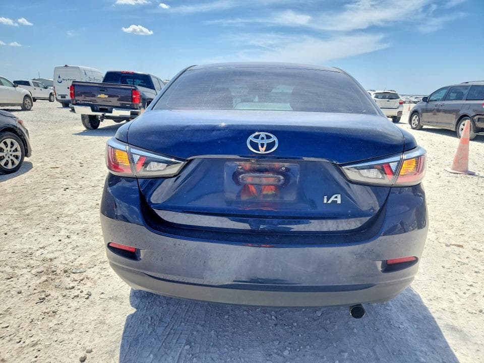 2018 TOYOTA YARIS IA BASE 6