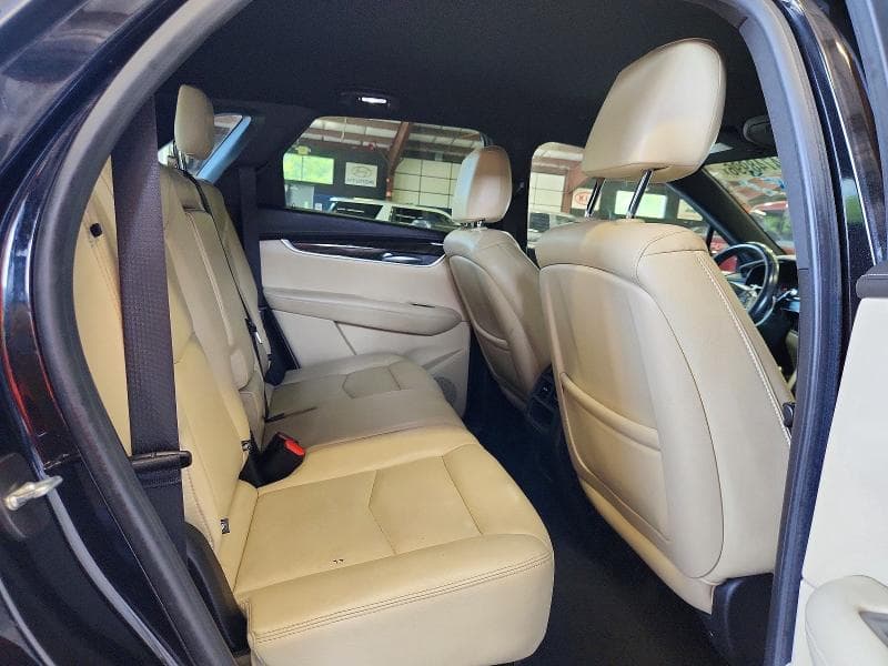 2018 CADILLAC XT5 11