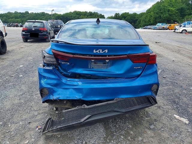 2023 KIA FORTE GT LINE 6