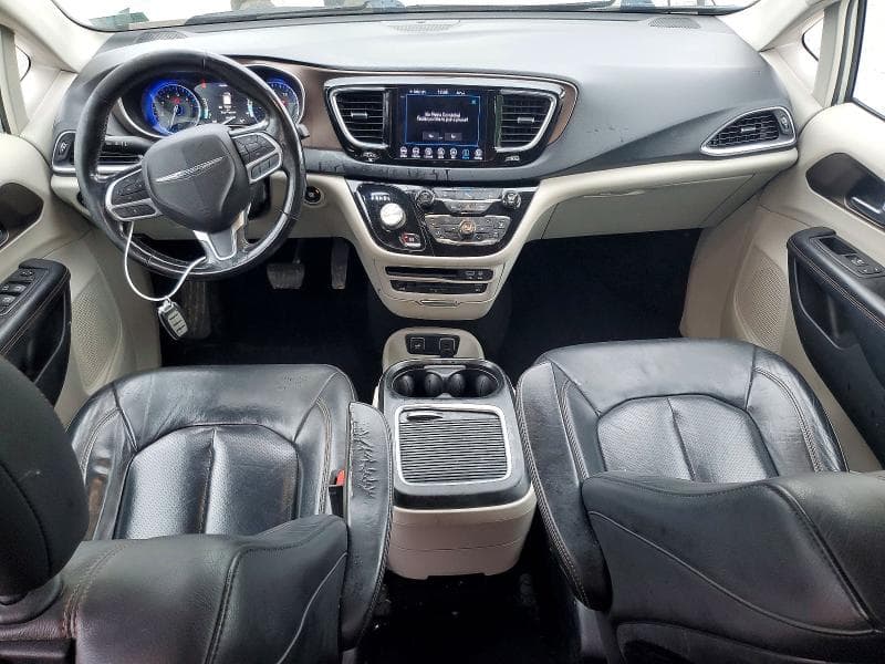 2019 CHRYSLER PACIFICA TOURING L PLUS 8