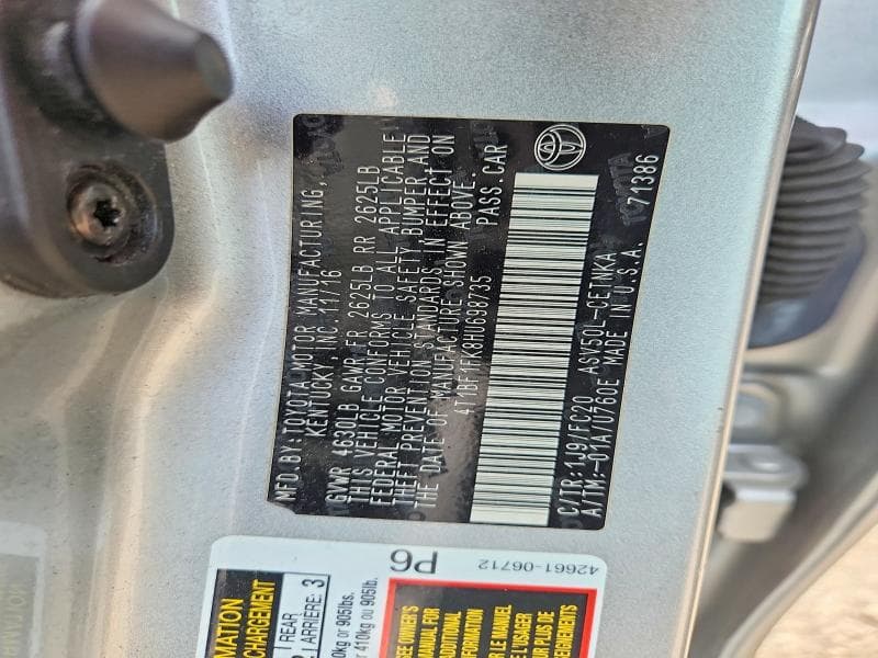 2017 TOYOTA CAMRY LE 12