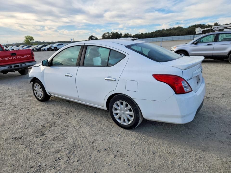 2019 NISSAN VERSA SV 2