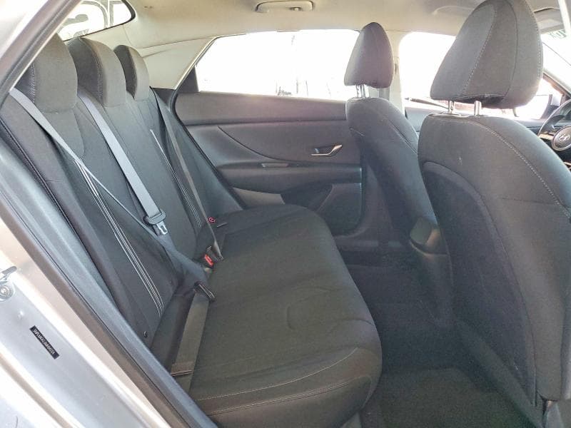 2021 HYUNDAI ELANTRA SEL 10