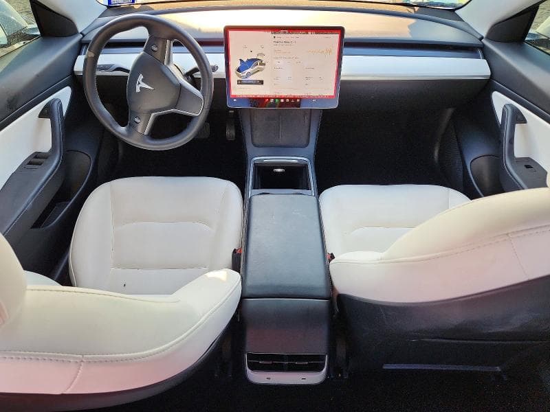 2021 TESLA MODEL 3 8