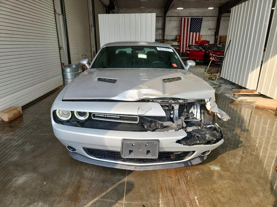 2023 DODGE CHALLENGER SXT 5