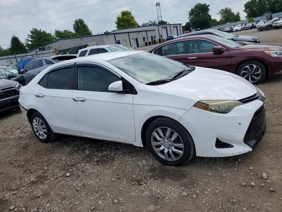 2017 TOYOTA COROLLA LE 4