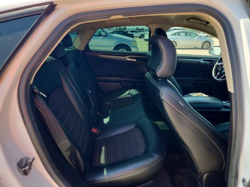 2017 FORD FUSION SE 10