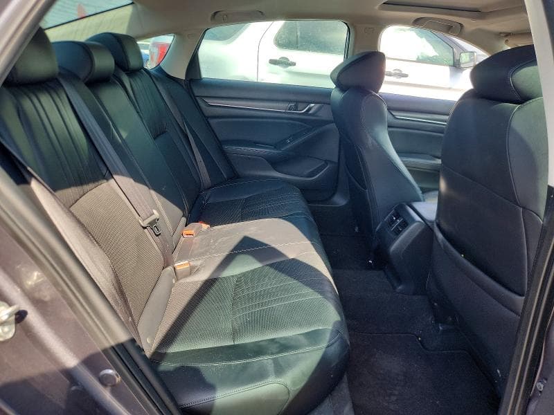 2018 HONDA ACCORD TOURING 10