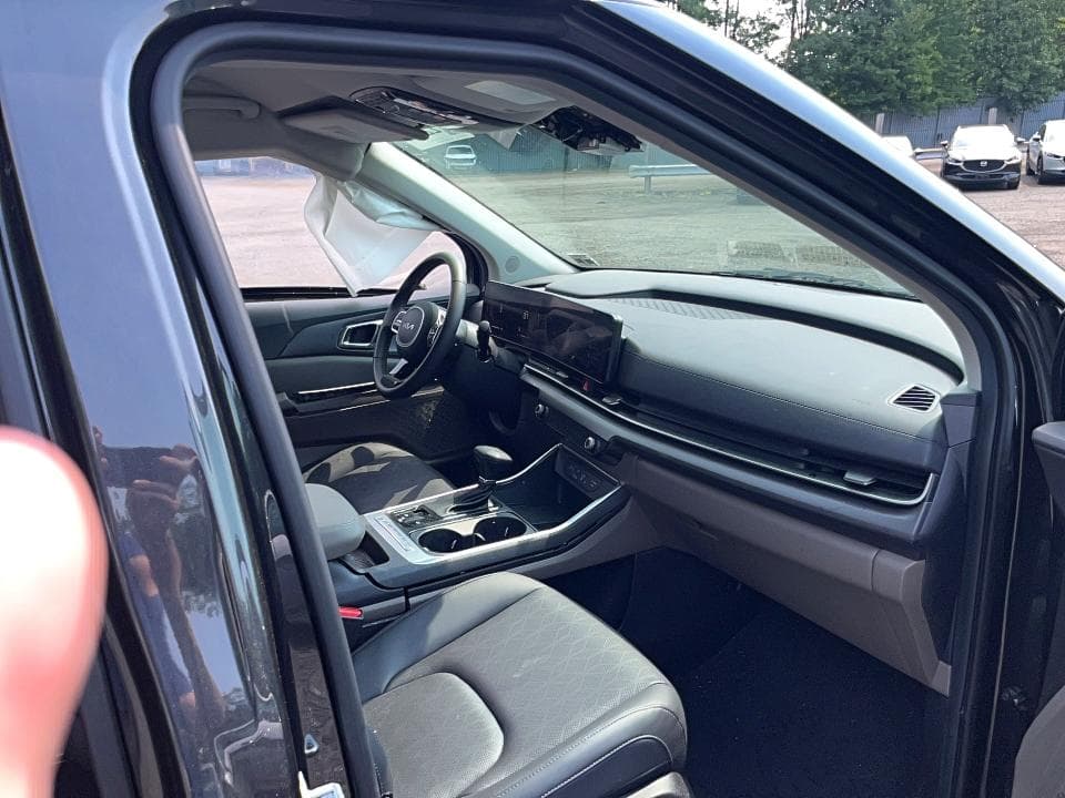 2026 KIA CARNIVAL EX 5