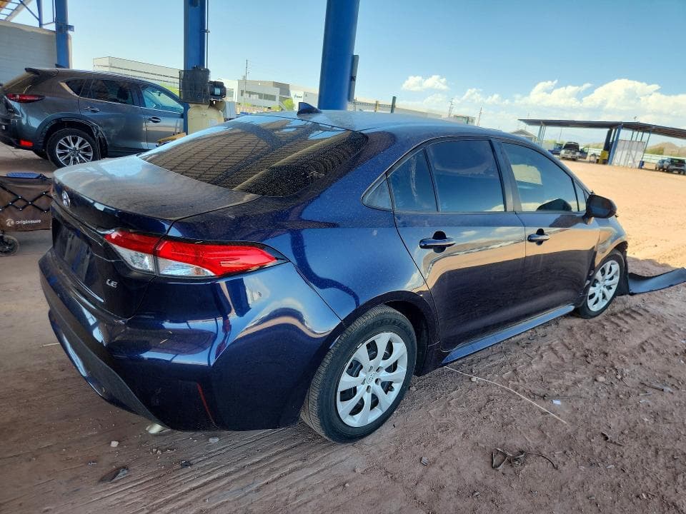 2021 TOYOTA COROLLA LE 3