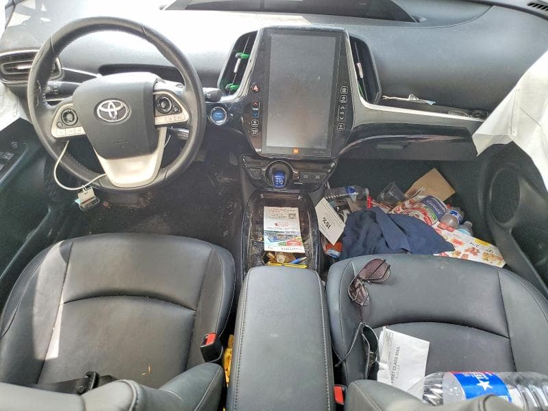 2018 TOYOTA PRIUS FOUR 8