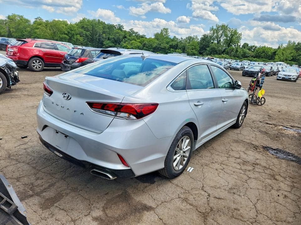 2018 HYUNDAI SONATA SE 3