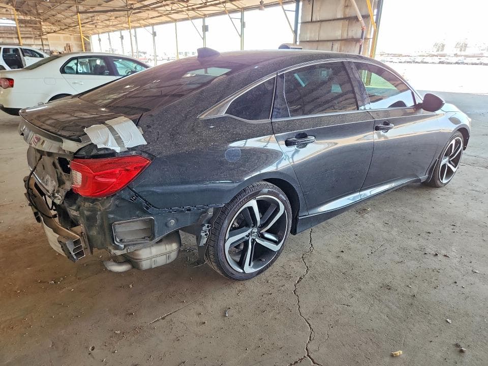 2018 HONDA ACCORD SPORT 3