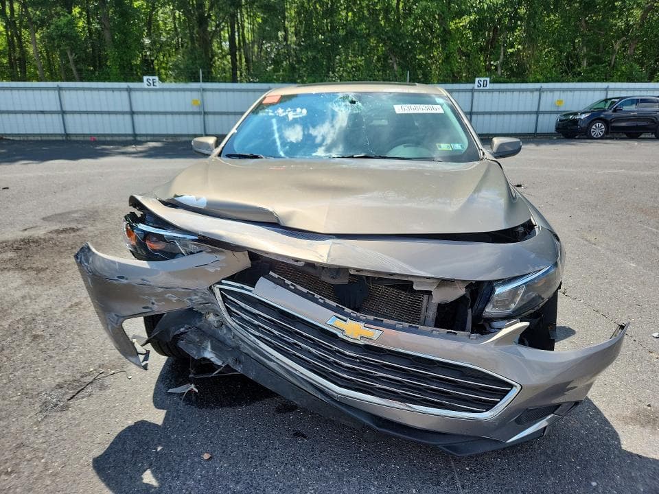 2017 CHEVROLET MALIBU LT 5