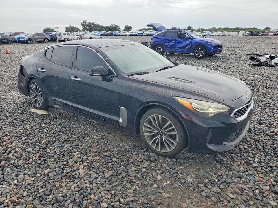 2019 KIA STINGER PREMIUM 4