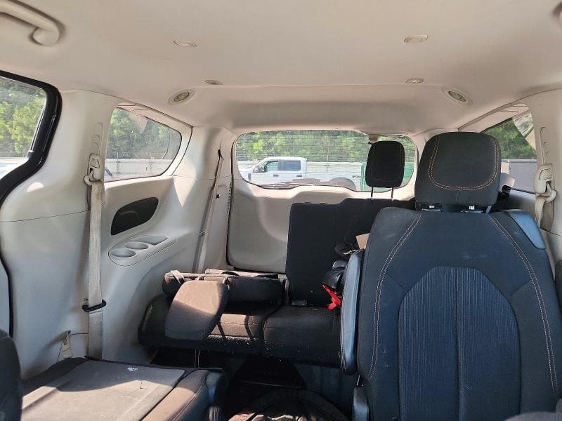 2017 CHRYSLER PACIFICA TOURING 10