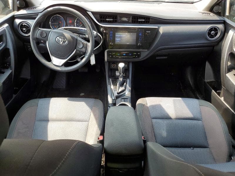 2017 TOYOTA COROLLA LE 8