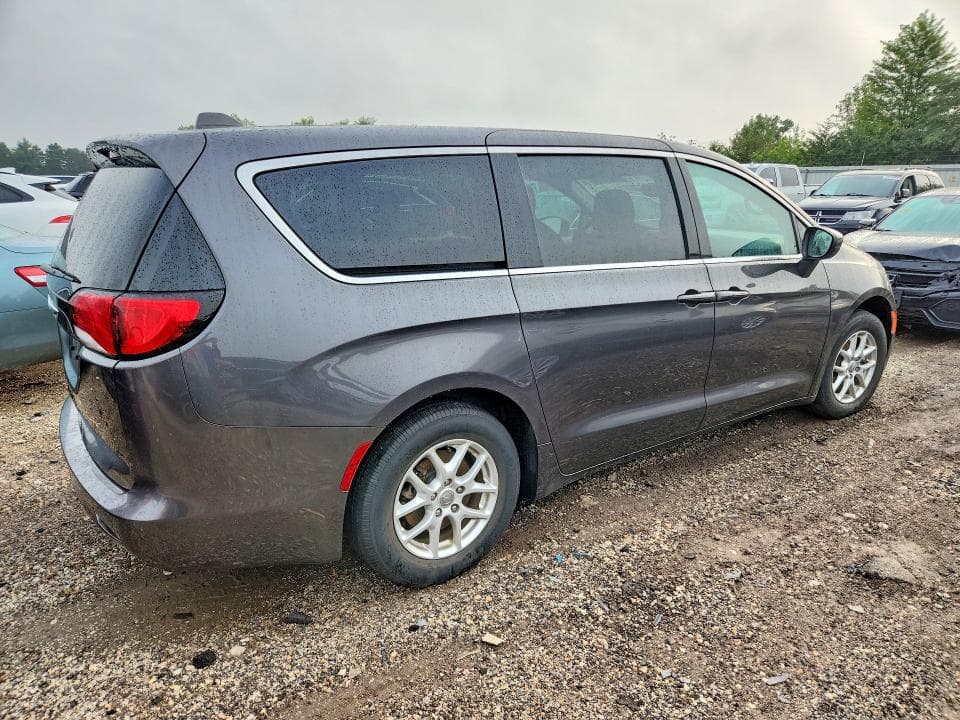 2017 CHRYSLER PACIFICA TOURING 3