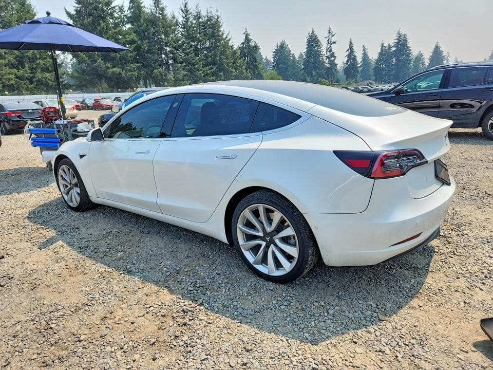 2020 TESLA MODEL 3 2