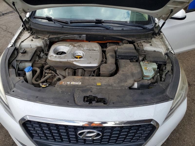 2017 HYUNDAI SONATA HYBRID SE 11