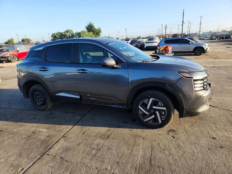 2025 NISSAN KICKS SV 4