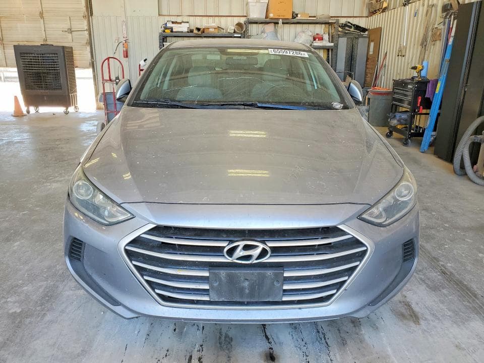 2017 HYUNDAI ELANTRA SE 5