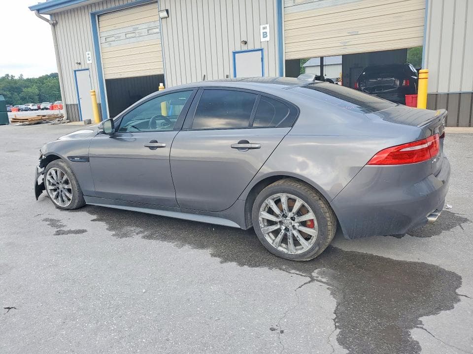 2017 JAGUAR XE R - SPORT 2