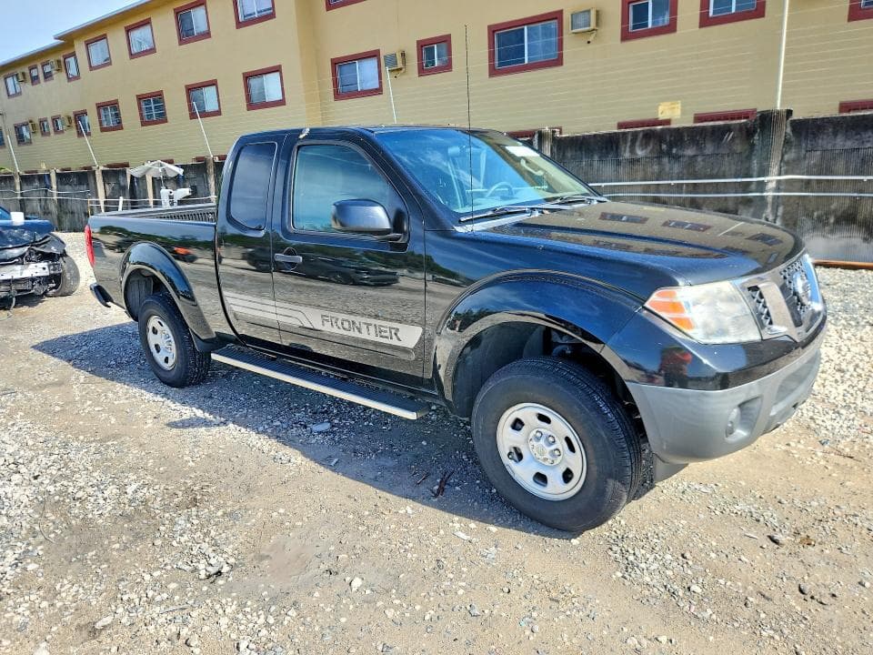 2017 NISSAN FRONTIER S 4