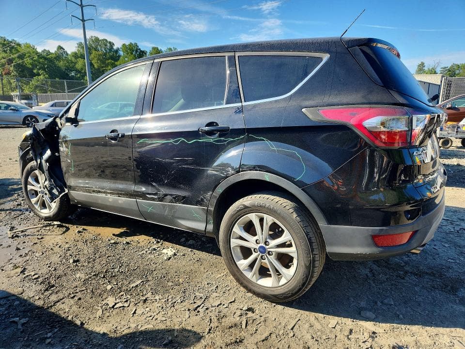 2017 FORD ESCAPE SE 2