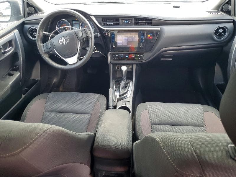 2019 TOYOTA COROLLA LE 8
