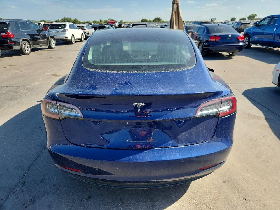 2018 TESLA MODEL 3 6