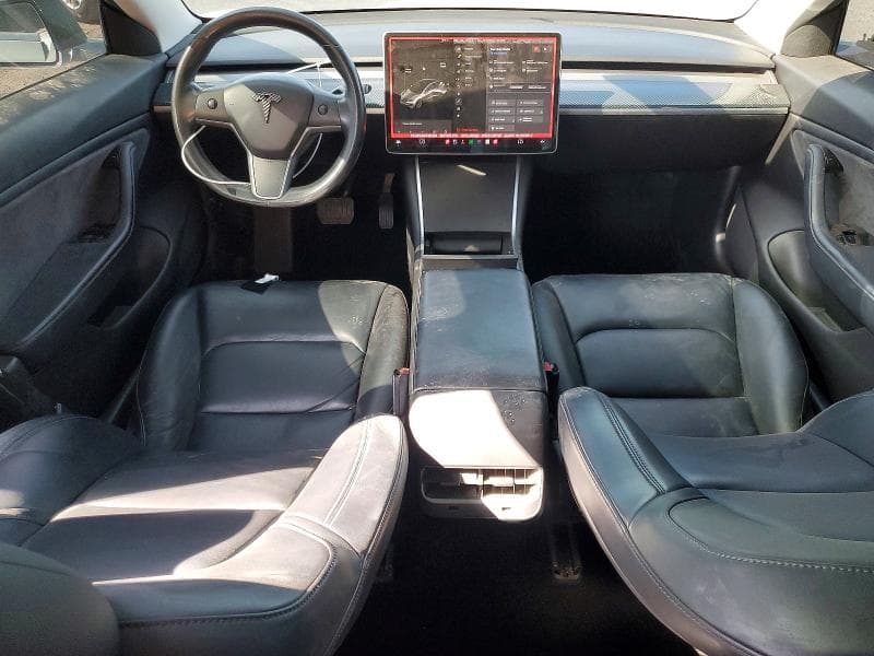2018 TESLA MODEL 3 8