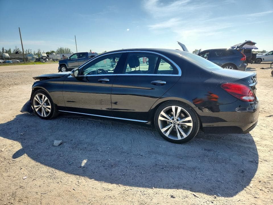 2018 MERCEDES-BENZ C 300 2