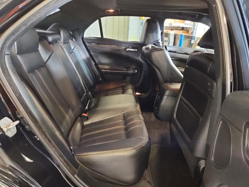 2017 CHRYSLER 300 S 10
