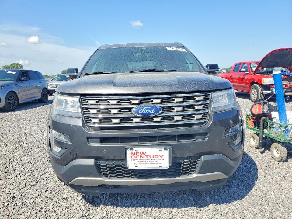 2017 FORD EXPLORER XLT 5