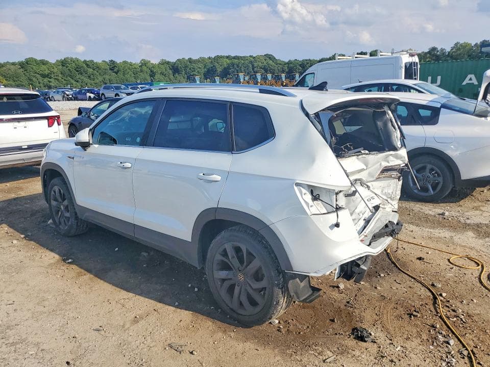 2024 VOLKSWAGEN TAOS SE 2