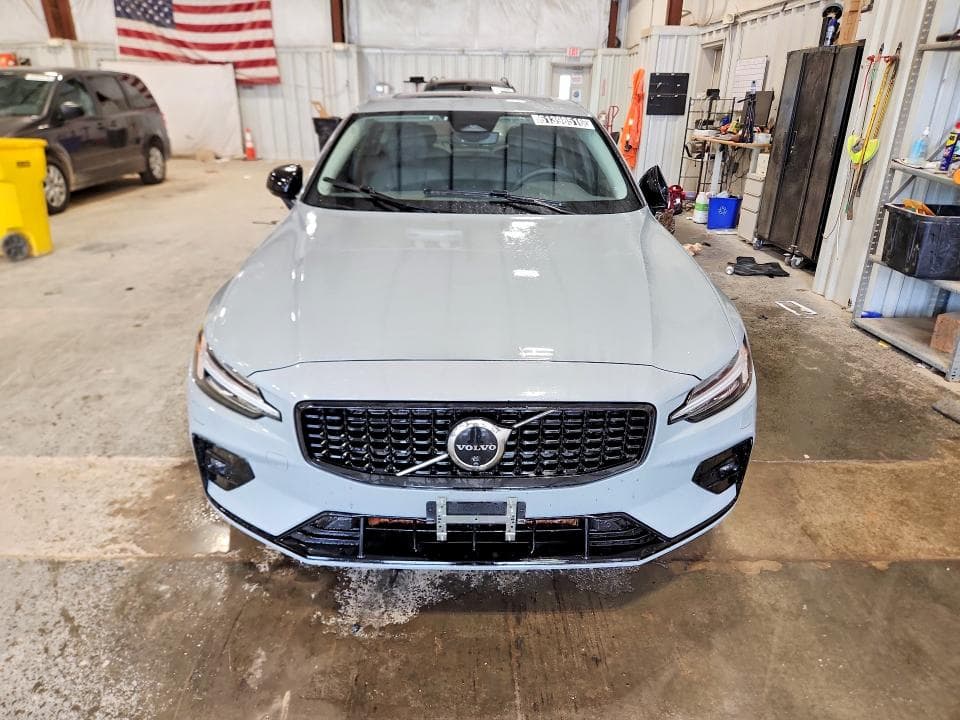 2025 VOLVO S60 PLUS 5